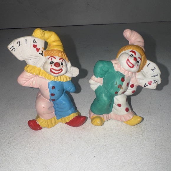 The Unbranded Brand Other - Vintage Clown with Cards Figurine Ceramic Lot Of 2
